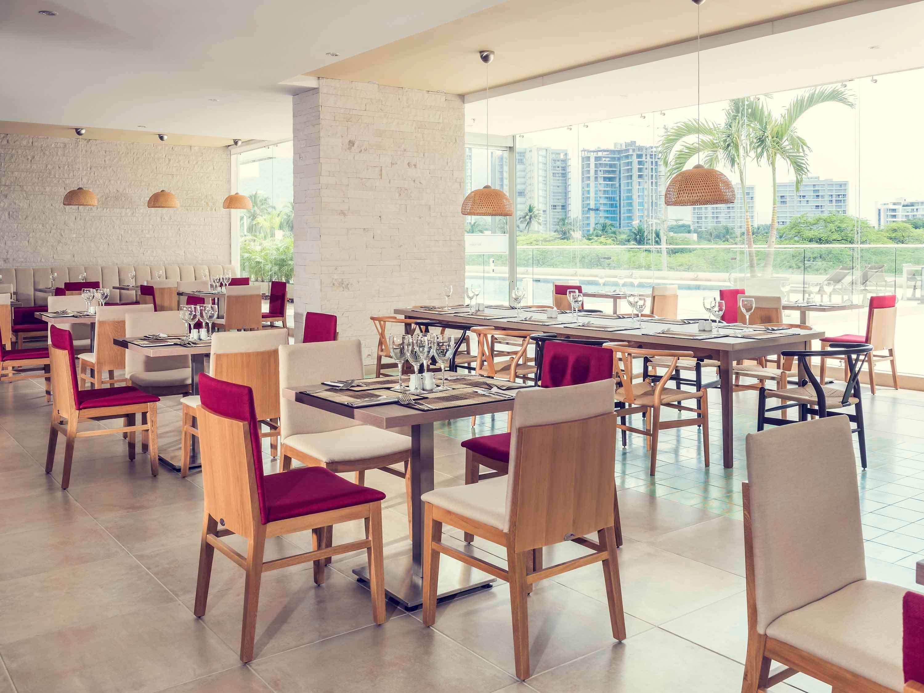 Hotel Mercure Emile 4*